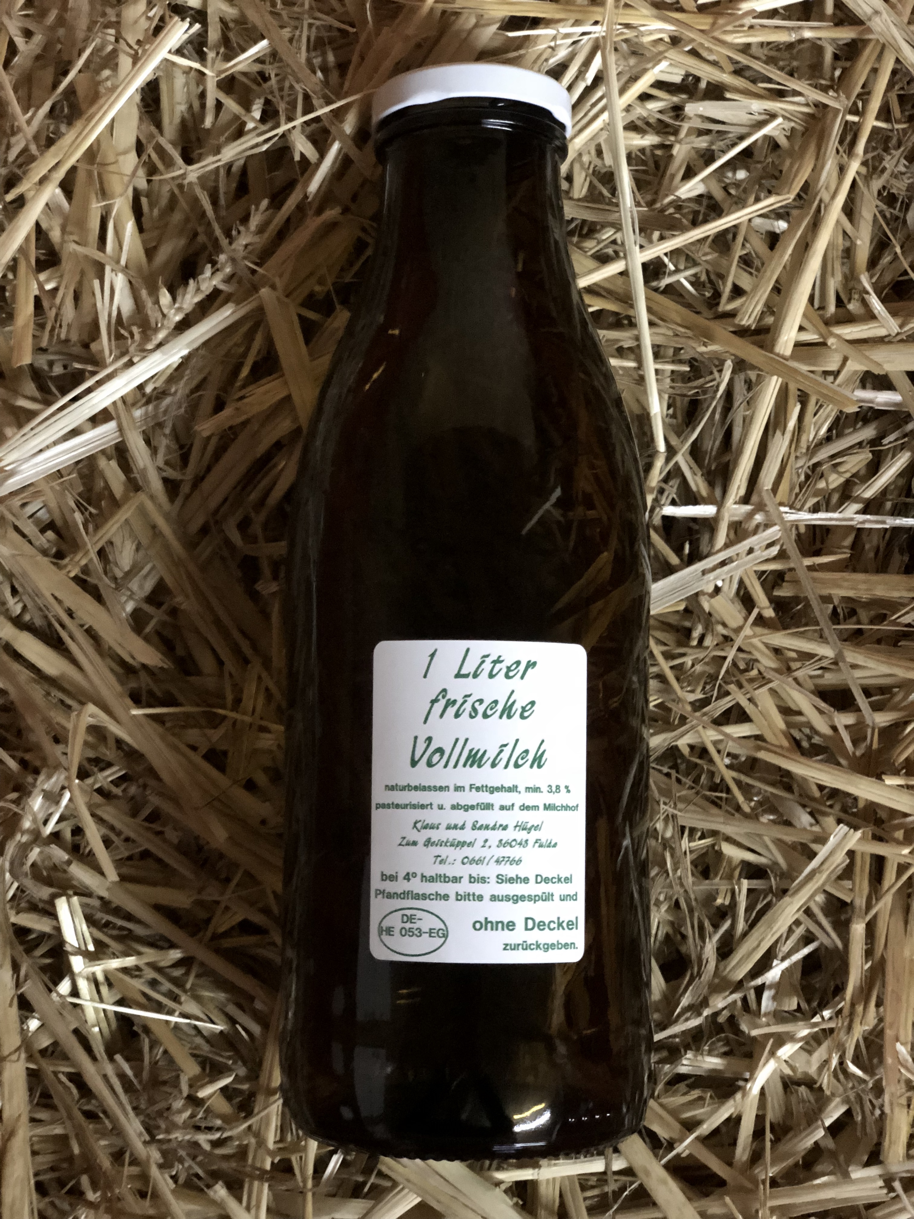 Milch 1 Liter – Pasteurisierte Milch – Glas Flasche – Milchhof Hügel
